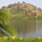 il lago dalla spiaggetta