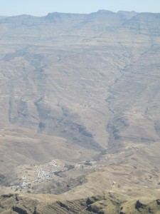 La vetta del Ras Dashen 4553 m dal monte Bhewit 4430 m